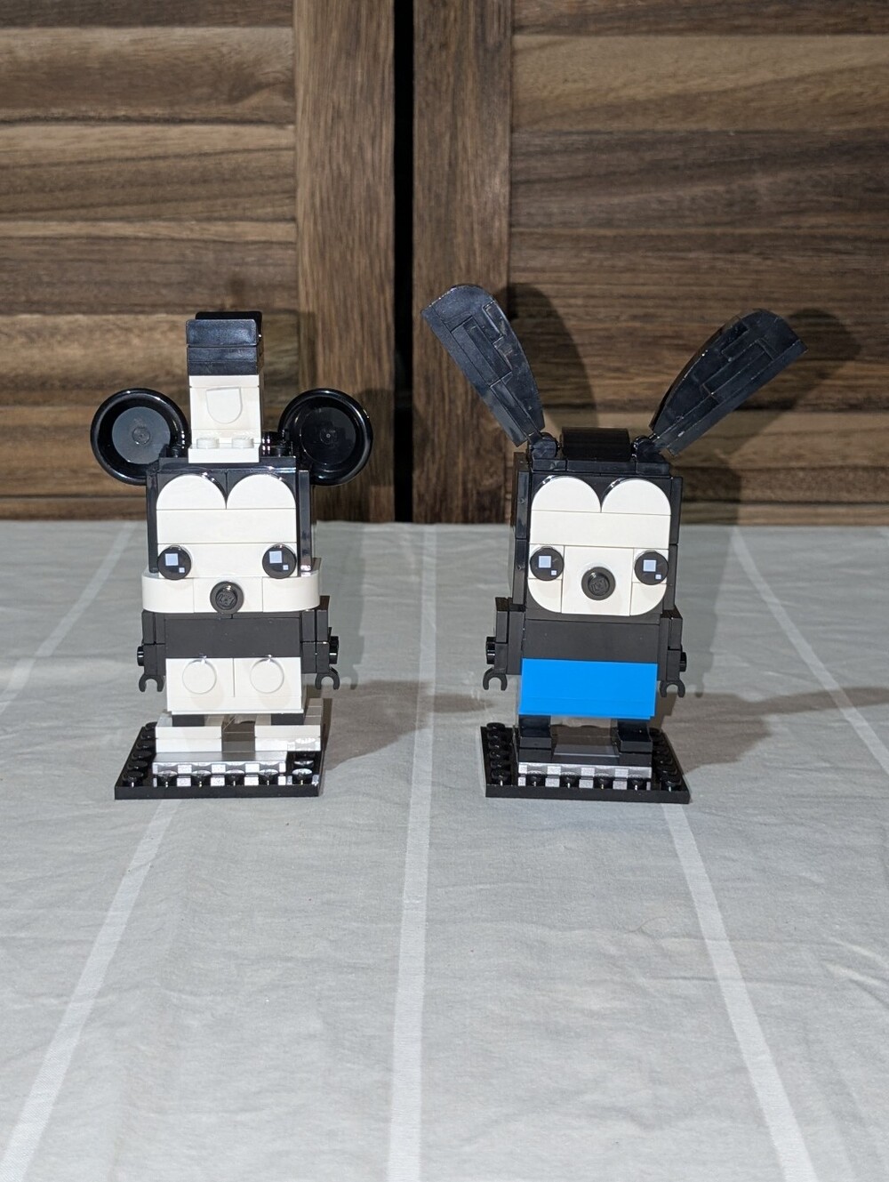 BrickHeadz Disney 100th Celebration Figures – Mickey & Oswald